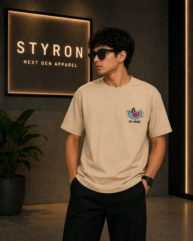 STYRON Stay Weird Oversized T-Shirt – Graphic Back Print Streetwear Tee (Beige) - L, Beige