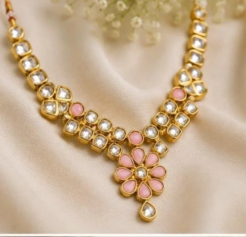 ELEGANT KUNDAN NECKLACE SET - Adjustable, Baby pink