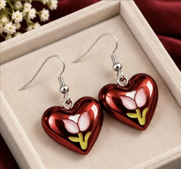 HANDMADE HEART SHAPED EARRINGS - Red