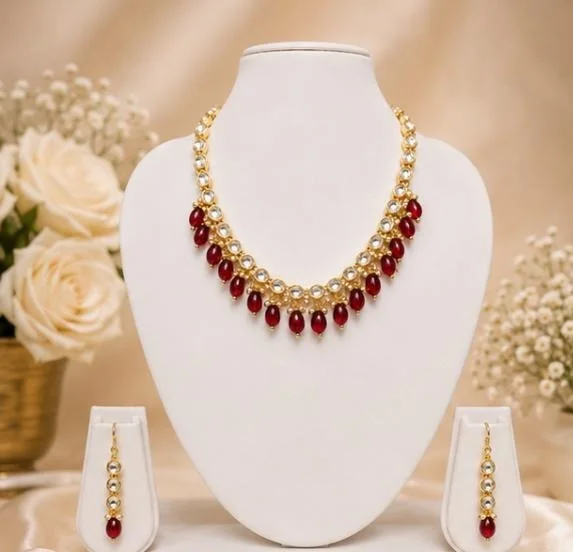 ELEGANT KUNDAN NECKLACE SET