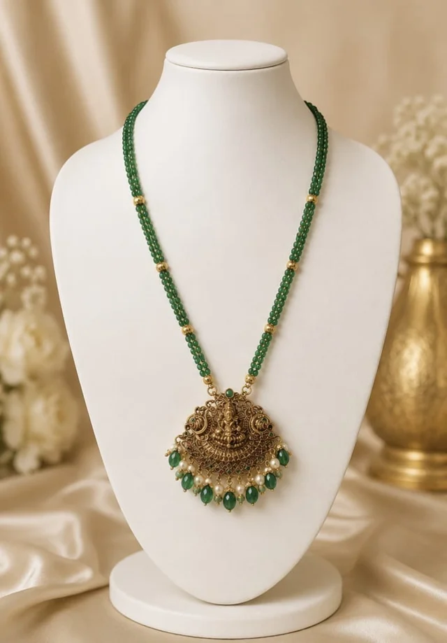 TEMPLE PENDANT BEADED NECKLACE - Free Size, Green