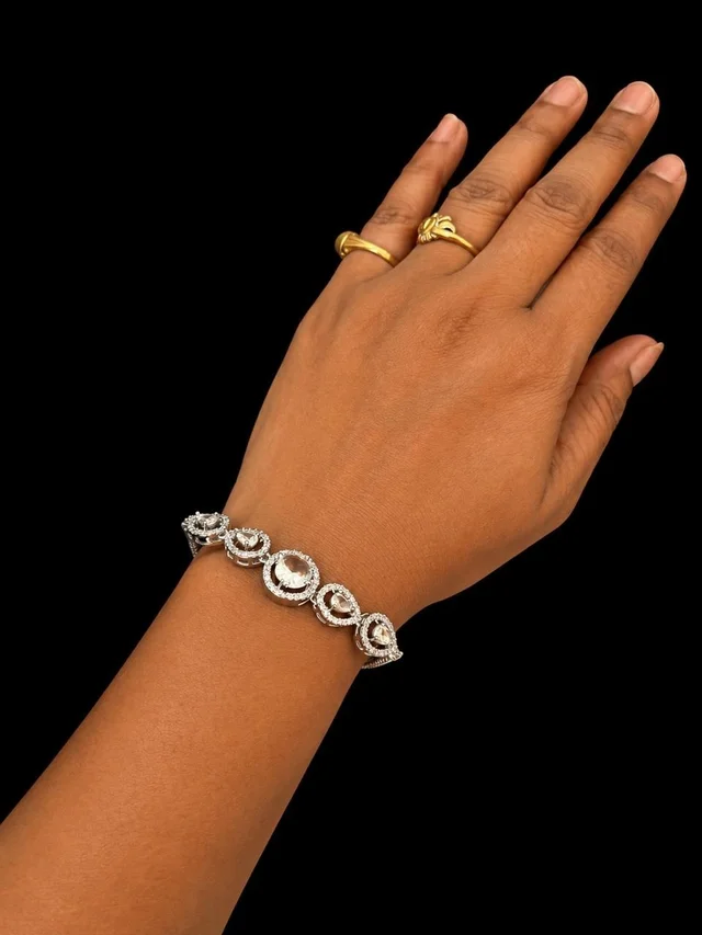 AMERICAN DIAMOND WHITE STONE DESIGNER ADJUSTABLE CHAIN BRACELET - Adjustable, White