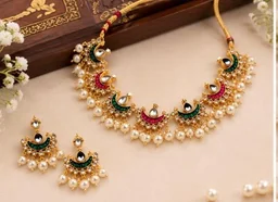 ELEGANT KUNDAN NECKLACE SET - Adjustable, Red_Green