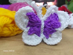 Hand-Crocheted Calla Lily Butterfly Hairclip - Pearl And Amethyst