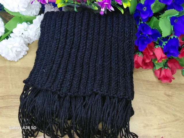 Hang-Crocheted Ribbed Woolen Bow Scraff - Black