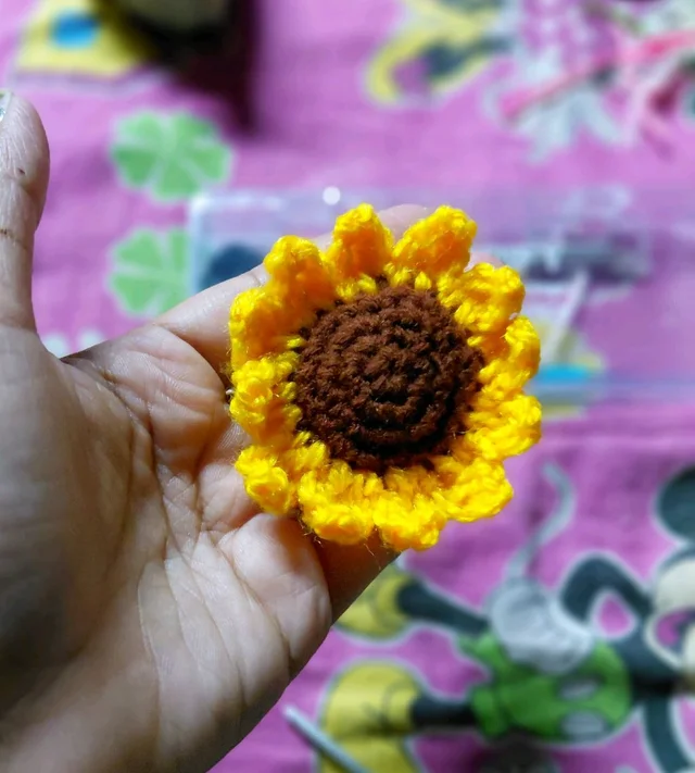 SenCrafts Hand Crocheted Flower Scrunchies Hair Band - sunflower