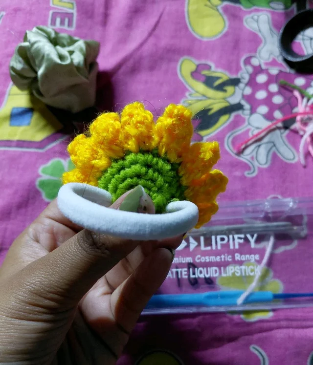 SenCrafts Hand Crocheted Flower Scrunchies Hair Band - sunflower