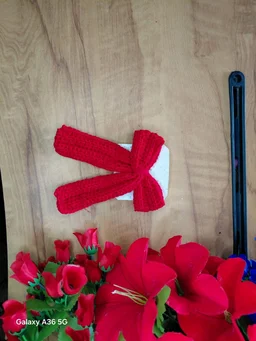 SenCrafts Hand Crocheted Hair Clip