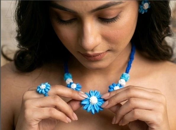 Handmade Pendant Necklace & Earrings Set 1