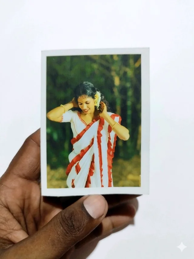 Mini Pocket Photo Album (24 Photos)