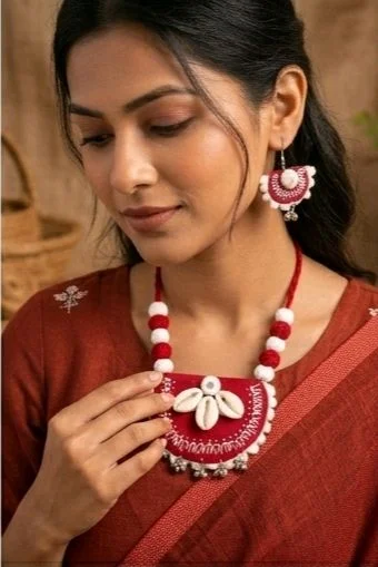 Handmade Cowrie Shell Jewellery Set