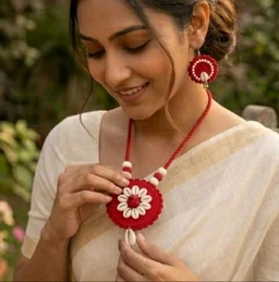 Handmade Cowrie Shell Flower Pendant Earrings Set