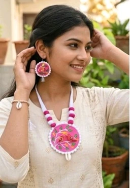 SenCrafts Hand-printed Bird's Of Paradise Jewellery Set - Blush Pink