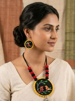 SenCrafts Hand-printed Bird's Of Paradise Jewellery Set - Black