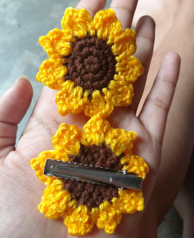 SenCrafts Handmade Crocheted Sunflower Hair Clips (2 Piece)