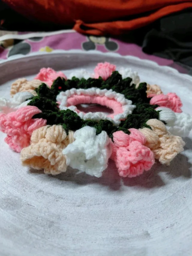 SenCrafts Handmade Crocheted Multicolour Scrunchies