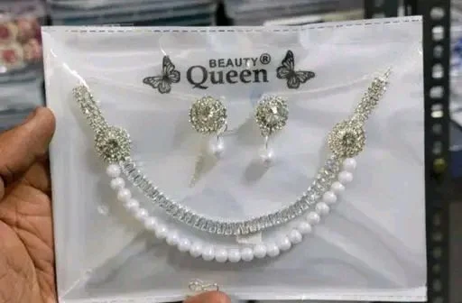 Pearls Set 