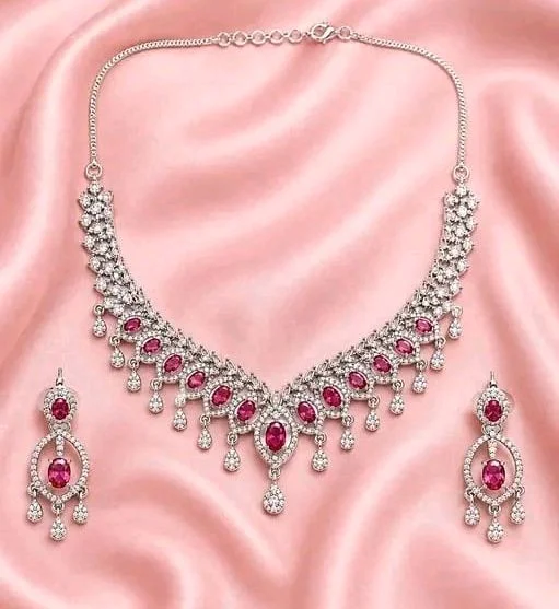 Emerald ruby pink Necklace Set
Base Metal: Brass & Copper
Plating: Gold Plated
Stone Type: Cubic Zirconia/American Diamond