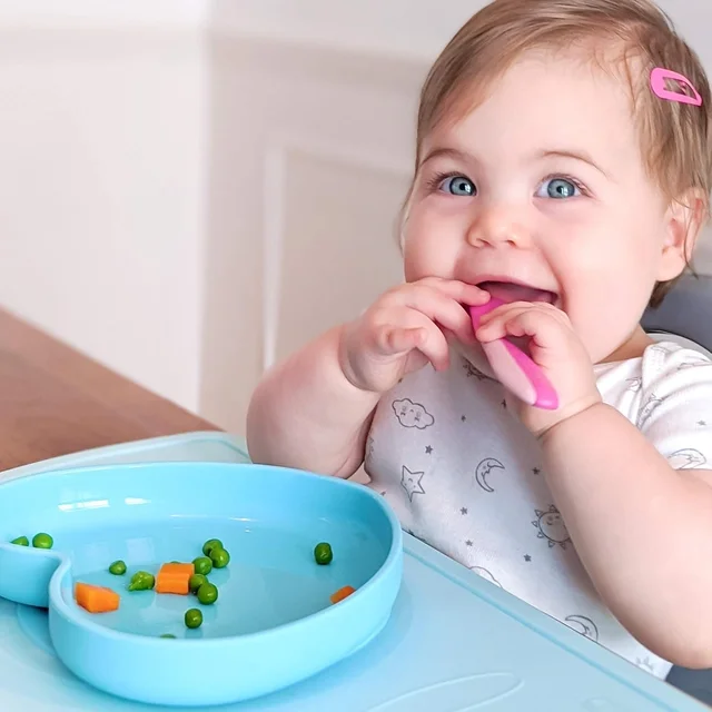 CHICCO SILICONE HEART SHAPED PLATE TEAL 9M+