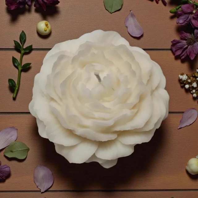Rose Flower Scented Candle - Lavender Fields