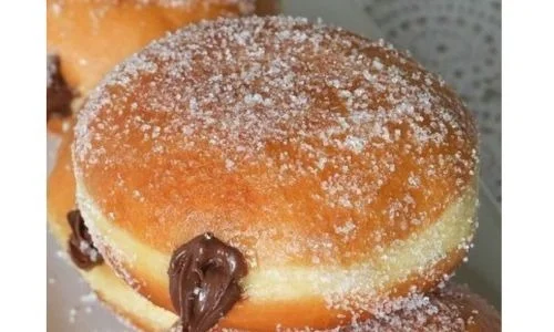 Bombolini (Italian creme-filled donuts)