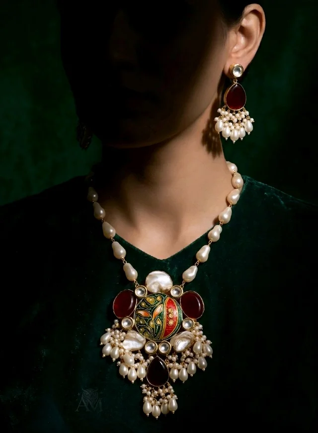 #STN04 Stone MoP Necklace Set