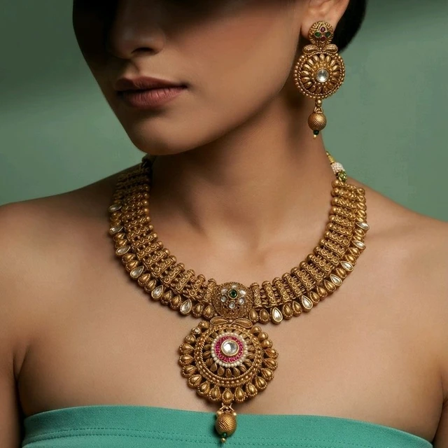 #NTQ30 Antique Heritage Necklace Set