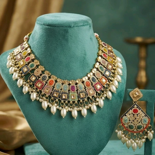 #NTQ37 Antique Pakistani Necklace Set