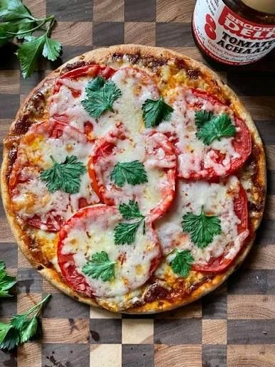  Tomato Sizzling Piza Medium Size