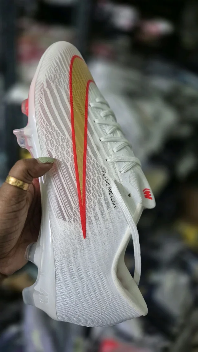 Vapor 17 White Gold - UK 7.5