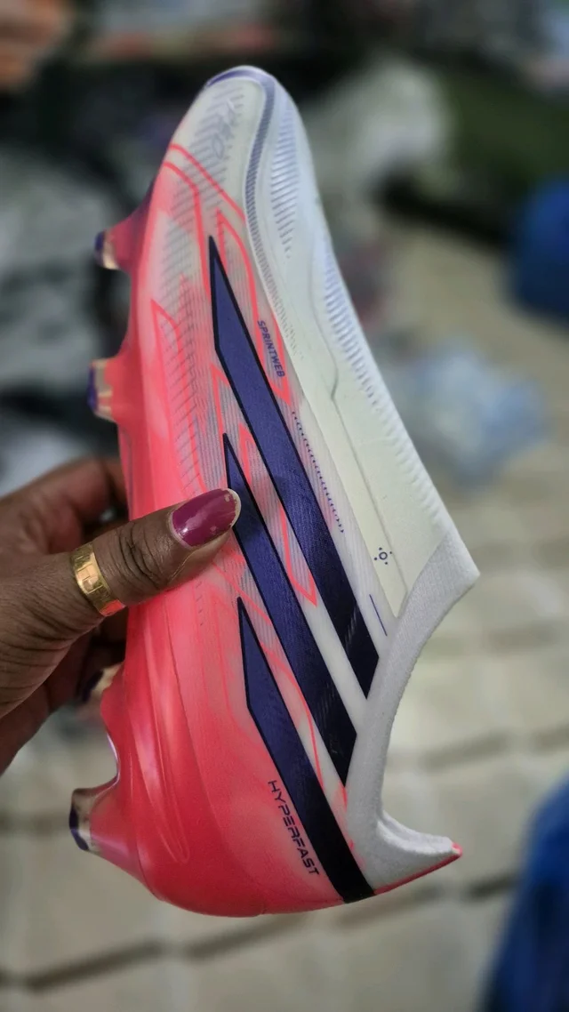 F50 Hyper Fast Elite White Pink Less less Boot. - UK 4.5