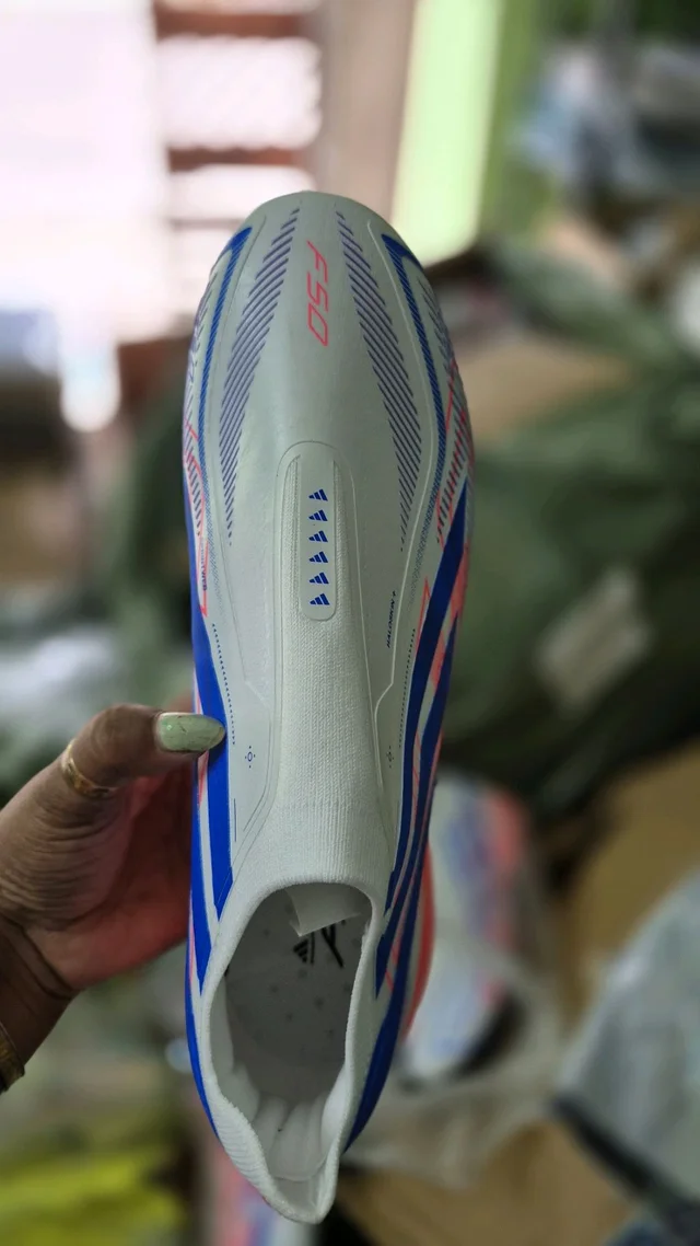 F50 Hyper Fast Elite White Pink Less less Boot. - UK 7.5