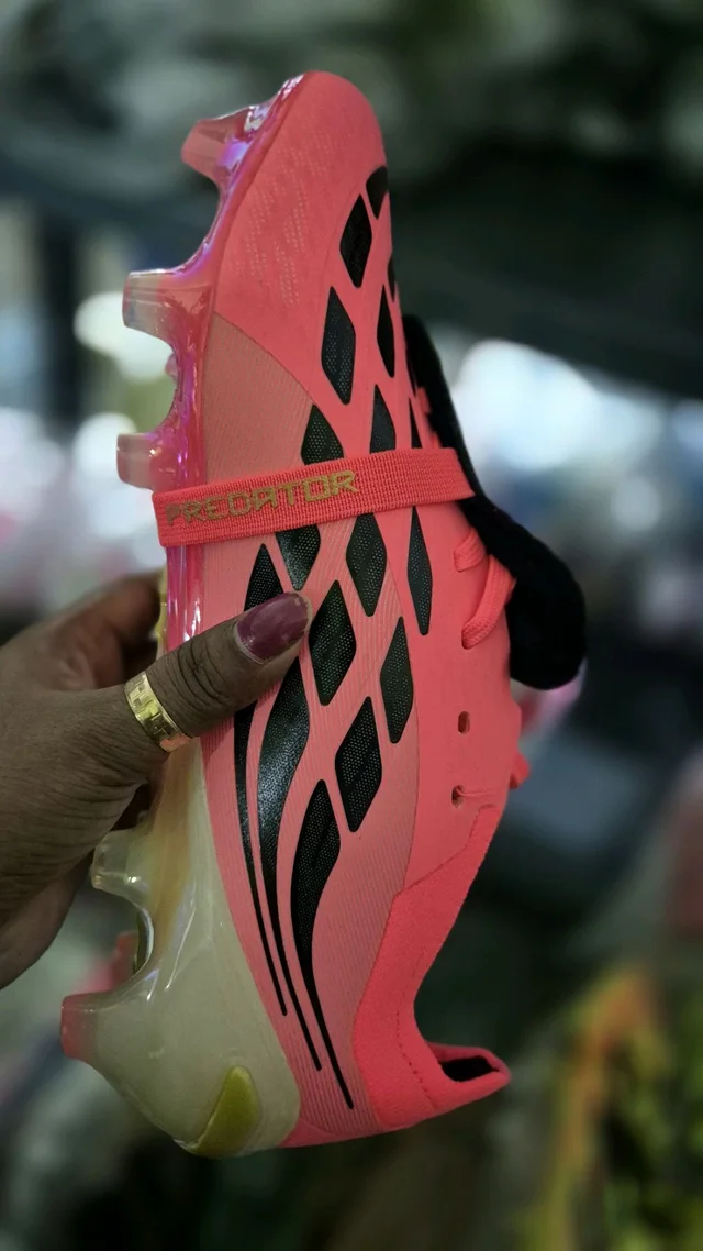 Predator Elite Fold-Over Tongue (FT) !! Pink And Black - UK 5