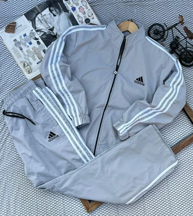Premium Tracksuit for Men's - M