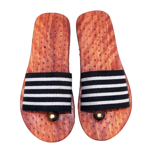 Wooden Khadau Slipper