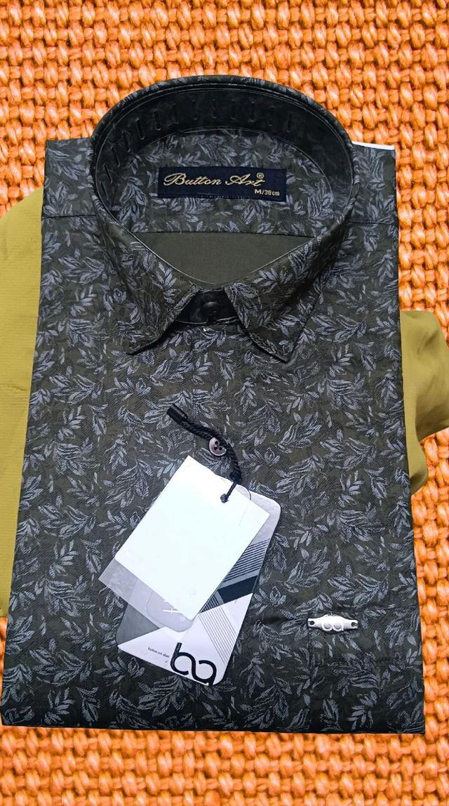 Shirt - M