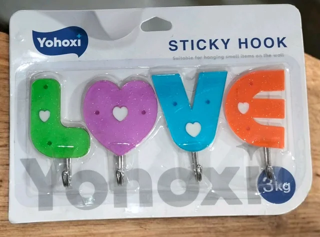 Self Adhesive Hangers 4pc Set