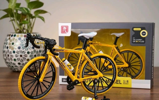 Premium 1:8 Scale Diecast Bicycle Model | Authentic Collector's Edition Showpiece