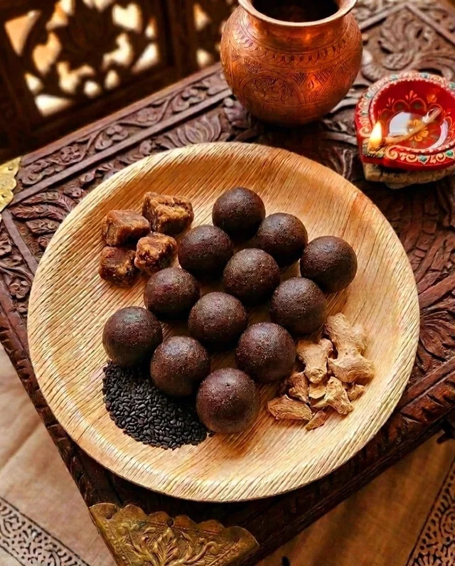 Black Sesame Karupatti Laddu 1 Piece ~20gms