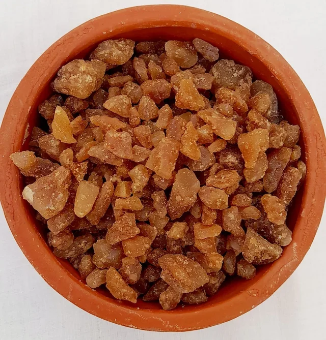 Panangkalkandu/Palm Sugar Crystals