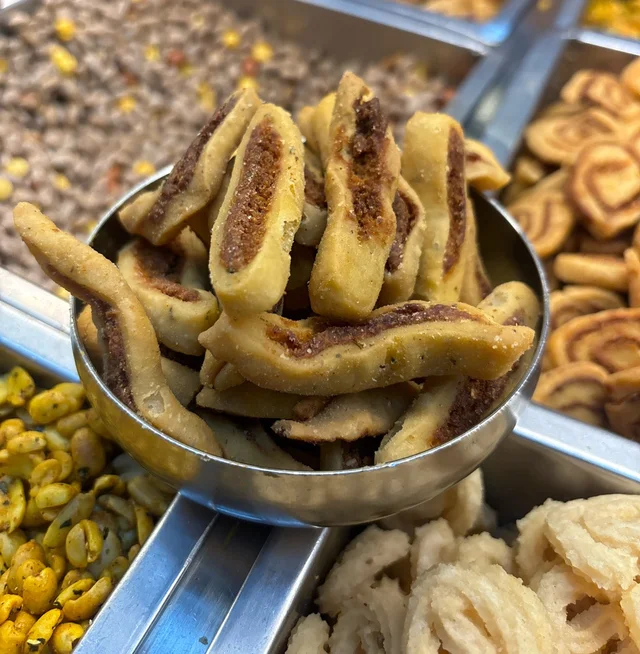 Methi Bhakarwadi 250 Gms