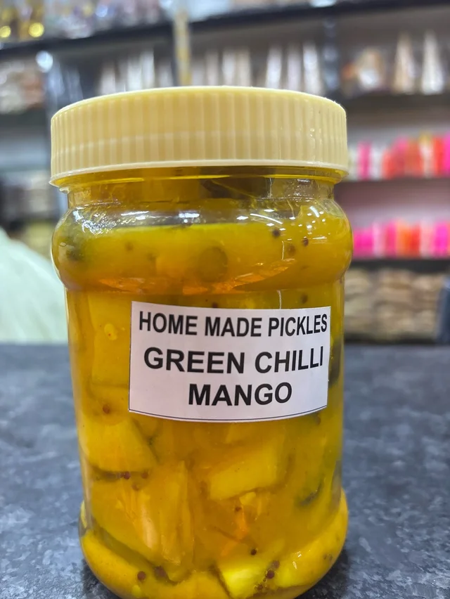 GREEN CHILLI MANGO PICKLE 500 Gms