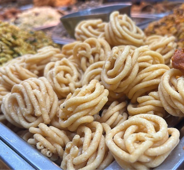 ONION CHEKLI 250 Gms