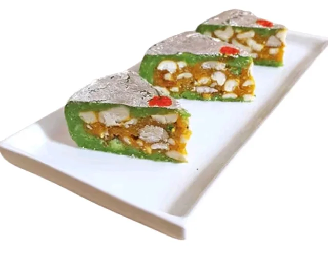 Kaju Sandwich 