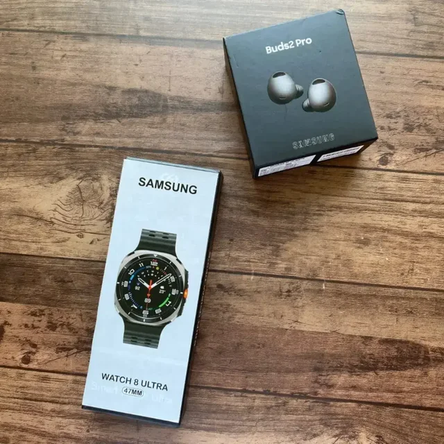 2-in-1 Smart Watch & Wireless Earbuds Combo - Black