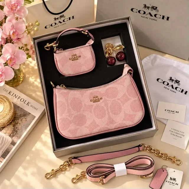 50% COD available on this articles conact on whatsup ,1st Replica Cherry Charm shoulder bag - Pink