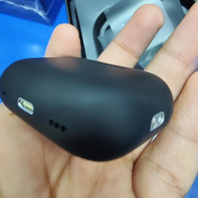 Apple AirPods – Wireless Earbuds with Premium Sound