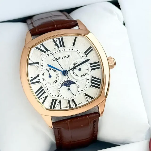 Cartier sporty leather strap watch in best price - Brown