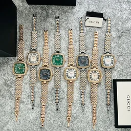 GUCCI Diamond bracelet is the new unique designed watch for her, For Women's - gold