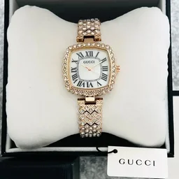 GUCCI Diamond bracelet is the new unique designed watch for her, For Women's - gold
